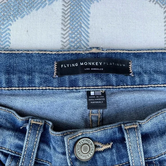 Flying monkey jeans w frayed hem - Picture 6 of 12